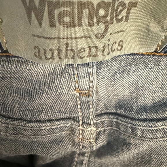 Men’s Wrangler Jeans Size 44x30 - Picture 4 of 5